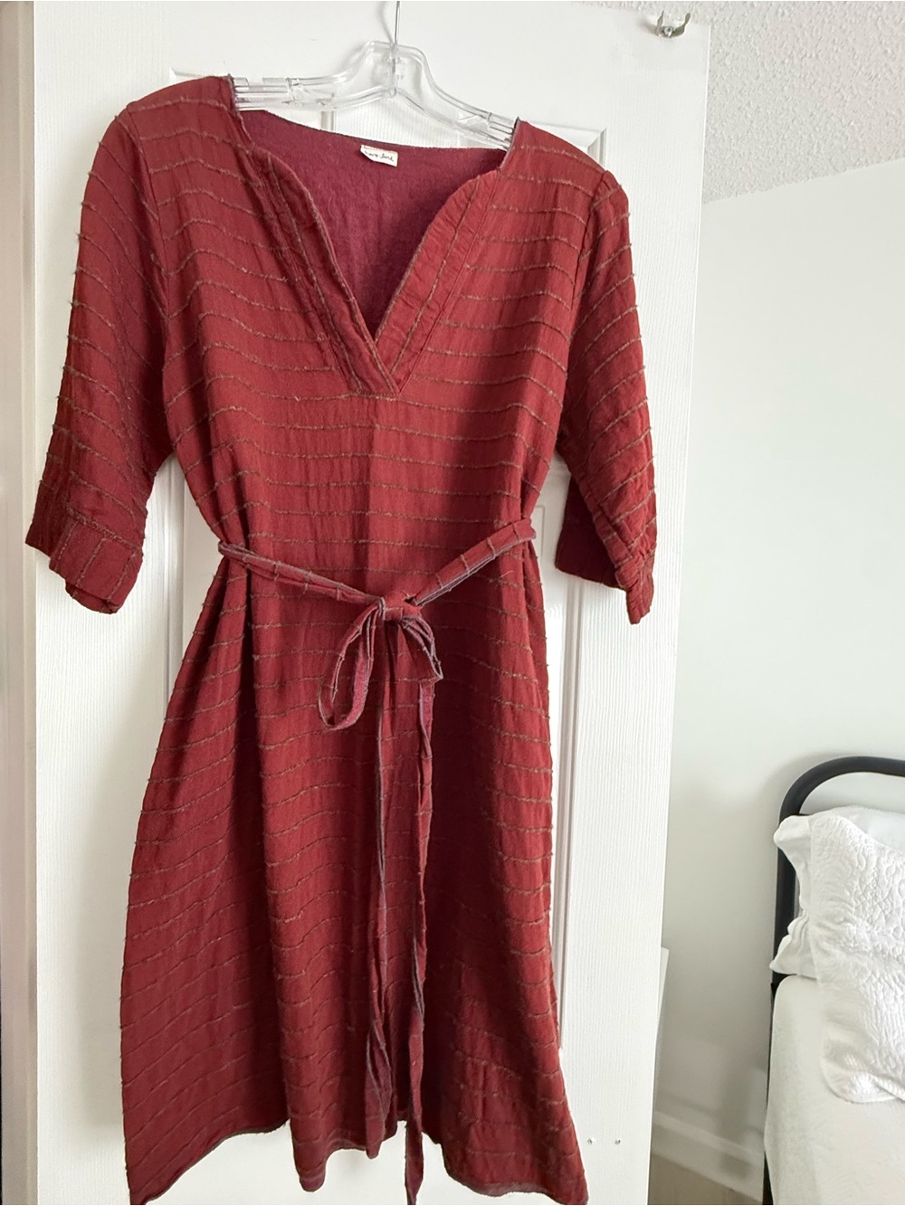 Kara-line dress with belt